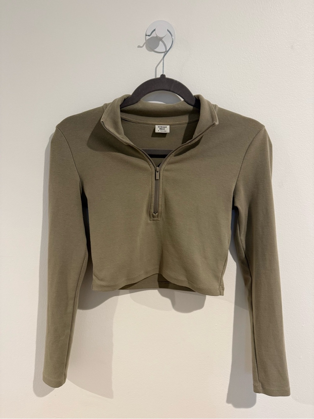 Aritzia- Sunday Best BestHug™
Monarch 1/2 Zip Longsleeve